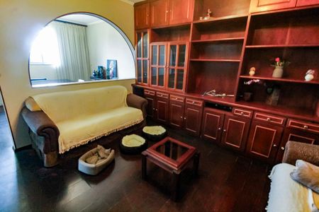 Casa à venda com 180m², 3 quartos e 2 vagas Casa à venda com 180m², 3 quartos e 2 vagasSala 2