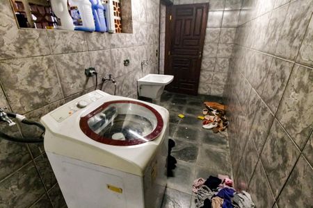 Casa à venda com 180m², 3 quartos e 2 vagas Casa à venda com 180m², 3 quartos e 2 vagasÁrea de Serviço