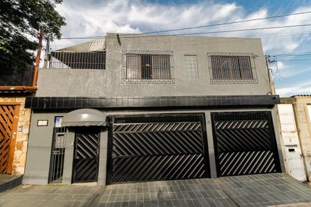 Casa à venda com 180m², 3 quartos e 2 vagas Casa à venda com 180m², 3 quartos e 2 vagasFachada/ Garagem