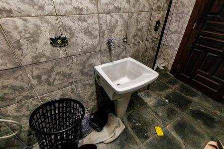 Casa à venda com 180m², 3 quartos e 2 vagas Casa à venda com 180m², 3 quartos e 2 vagasÁrea de Serviço