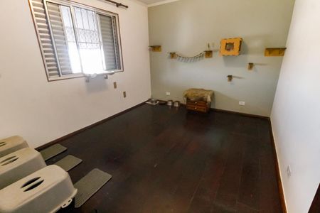 Casa à venda com 180m², 3 quartos e 2 vagas Casa à venda com 180m², 3 quartos e 2 vagasQuarto 1