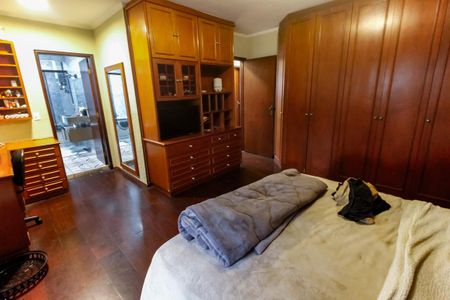 Casa à venda com 180m², 3 quartos e 2 vagas Casa à venda com 180m², 3 quartos e 2 vagasSuíte