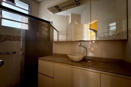 Apartamento para alugar com 128m², 3 quartos e sem vaga