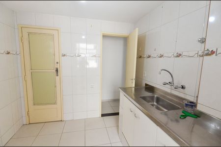 Apartamento à venda com 86m², 3 quartos e 1 vagaCozinha