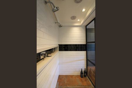 Apartamento para alugar com 96m², 2 quartos e 2 vagas Apartamento para alugar com 96m², 2 quartos e 2 vagasBanheiro Suíte 1
