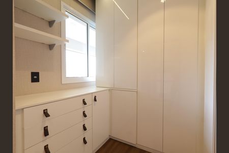 Apartamento para alugar com 96m², 2 quartos e 2 vagasCloset da suíte 1