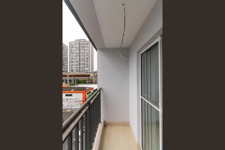 Varanda de kitnet/studio à venda com 1 quarto, 20m² em Vila Ema, São Paulo