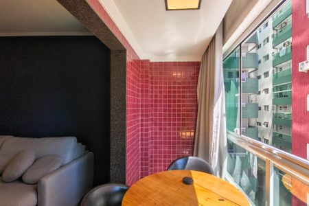 Apartamento para alugar com 55m², 2 quartos e 1 vagaSacada