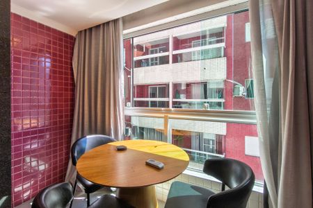 Apartamento para alugar com 55m², 2 quartos e 1 vagaSacada 