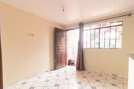 Casa para alugar com 27m², 2 quartos e 1 vagaSala/Cozinha