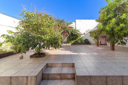 Casa à venda com 330m², 4 quartos e 2 vagasFoto 21