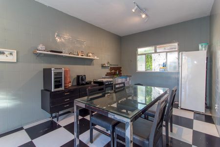 Casa à venda com 330m², 4 quartos e 2 vagasFoto 11