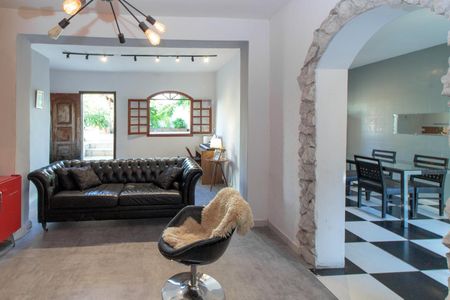 Foto 06 de casa à venda com 4 quartos, 193m² em Carlos Prates, Belo Horizonte