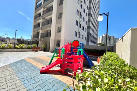 Apartamento à venda com 42m², 2 quartos e sem vagaÁrea comum - Playground