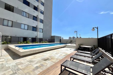 Apartamento à venda com 42m², 2 quartos e sem vagaÁrea comum - Piscina