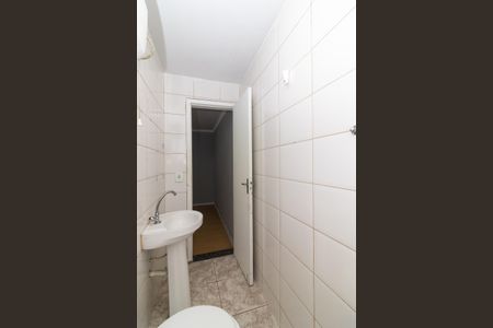 Banheiro de apartamento para alugar com 1 quarto, 50m² em Realengo, Rio de Janeiro