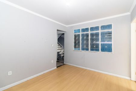 Sala de apartamento para alugar com 1 quarto, 50m² em Realengo, Rio de Janeiro