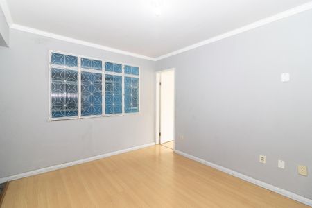 Sala de apartamento para alugar com 1 quarto, 50m² em Realengo, Rio de Janeiro