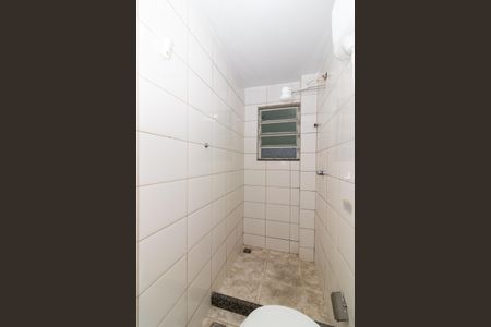 Banheiro de apartamento para alugar com 1 quarto, 50m² em Realengo, Rio de Janeiro
