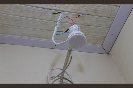 Casa para alugar com 50m², 1 quarto e sem vagaDetalhe do banheiro