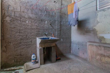 Casa para alugar com 50m², 1 quarto e sem vagaÁrea de Serviço