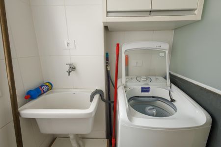 Apartamento para alugar com 57m², 2 quartos e 1 vagaÁrea de Serviço