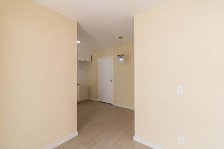 Sala de apartamento para alugar com 2 quartos, 43m² em Picanço, Guarulhos