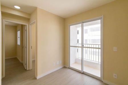 Sala de apartamento para alugar com 2 quartos, 43m² em Picanço, Guarulhos