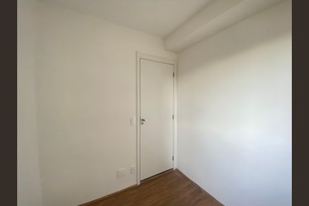 Quarto 1 de apartamento para alugar com 2 quartos, 32m² em Parque Novo Mundo, São Paulo