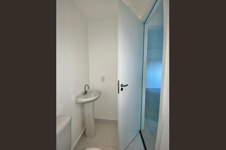 Apartamento para alugar com 32m², 2 quartos e sem vaga Apartamento para alugar com 32m², 2 quartos e sem vagaBanheiro