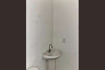 Apartamento para alugar com 32m², 2 quartos e sem vaga Apartamento para alugar com 32m², 2 quartos e sem vagaBanheiro