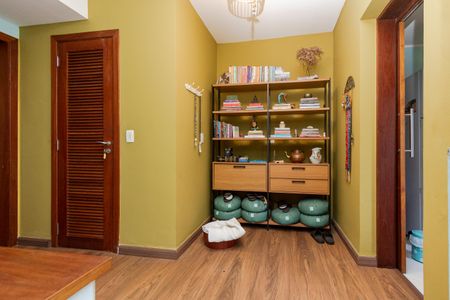 Casa à venda com 125m², 3 quartos e 2 vagasEscritório