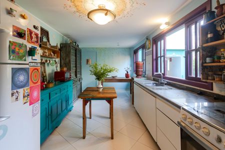 Casa à venda com 125m², 3 quartos e 2 vagasCozinha