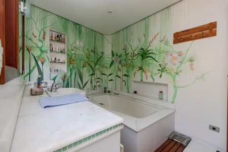 Casa à venda com 125m², 3 quartos e 2 vagasBanheiro social