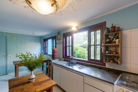 Casa à venda com 125m², 3 quartos e 2 vagasCozinha