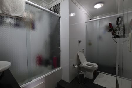 Apartamento à venda com 80m², 2 quartos e 1 vagaBanheiro 