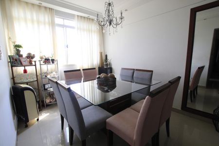 Apartamento à venda com 80m², 2 quartos e 1 vagaSala