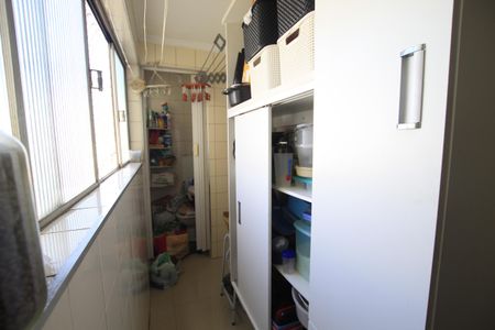 Apartamento à venda com 80m², 2 quartos e 1 vagaÁrea de Serviço