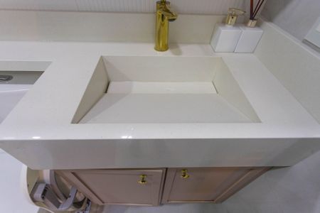 Apartamento à venda com 45m², 2 quartos e 1 vagaBanheiro 