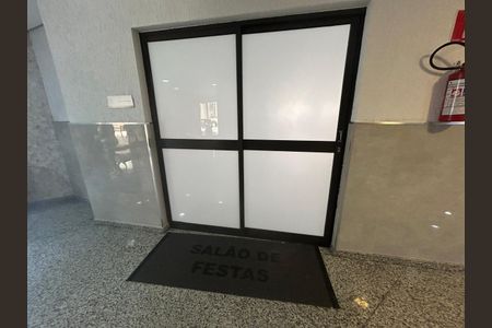 Apartamento para alugar com 80m², 2 quartos e 1 vagaÁrea comum 
