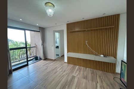 Sala de apartamento para alugar com 2 quartos, 80m² em Jardim Maria Rosa, Taboão da Serra