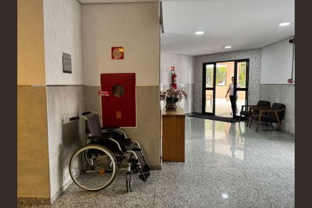 Apartamento para alugar com 80m², 2 quartos e 1 vagaÁrea comum 