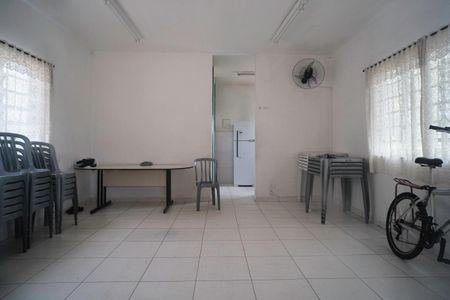 Apartamento para alugar com 50m², 2 quartos e 1 vagaÁrea comum