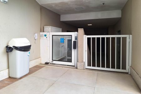 Apartamento à venda com 78m², 2 quartos e 1 vagaÁrea comum