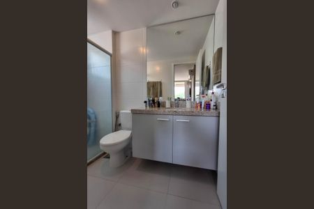 Apartamento à venda com 78m², 2 quartos e 1 vagaBanheiro da Suíte 1