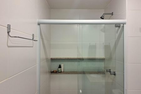 Apartamento à venda com 78m², 2 quartos e 1 vagaBanheiro Social