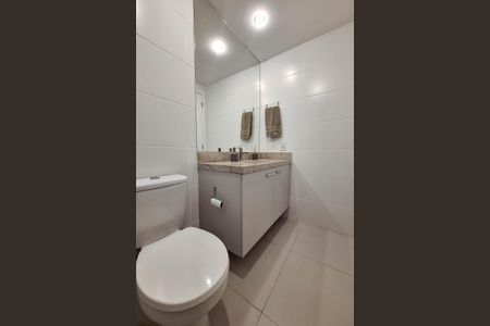Apartamento à venda com 78m², 2 quartos e 1 vagaBanheiro Social