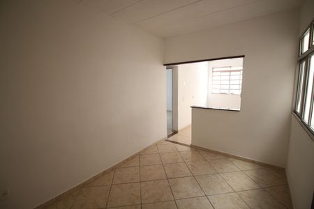 Sala de apartamento à venda com 2 quartos, 60m² em Bairro da Glória, Contagem