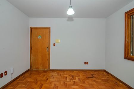 Sala de apartamento para alugar com 2 quartos, 50m² em São João, Porto Alegre