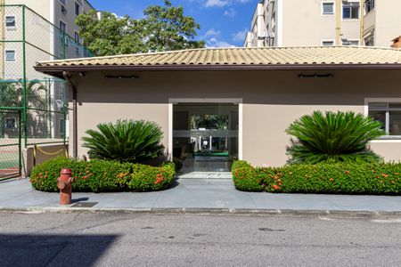 Apartamento para alugar com 48m², 2 quartos e 1 vagaÁrea comum - Salão de festas